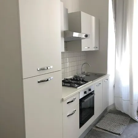 Apartment Monolocale Piazza Dell'unita' - Wi Fi- *